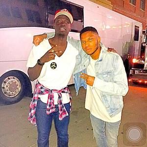 Meet your Posher, Tombe